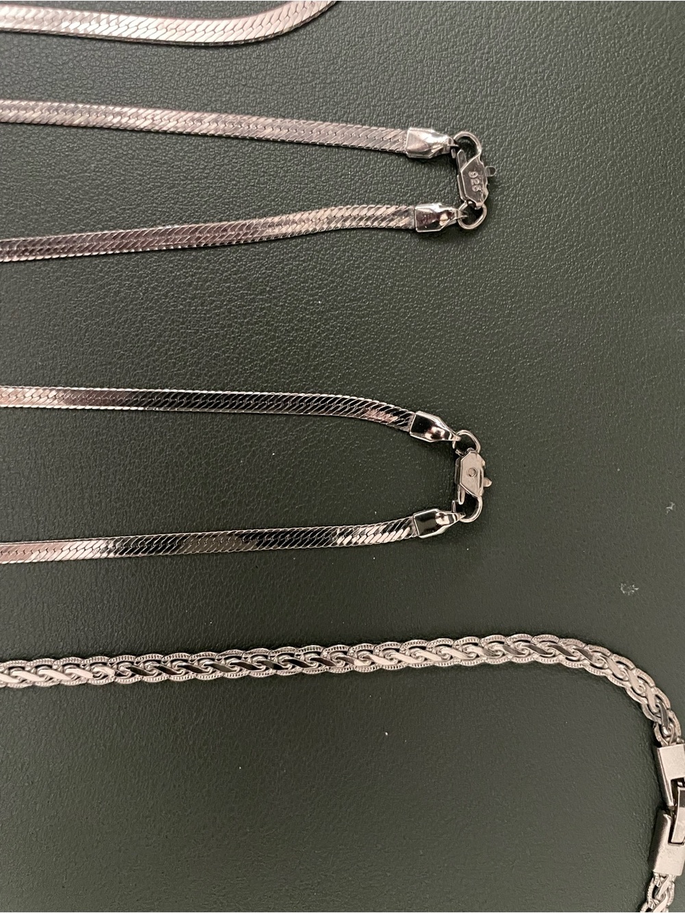 Lot of Silver-Plated Herringbone Chain Necklaces for Women - Picture 6 of 11